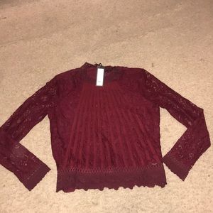 NWT Romeo and Juliet Lace Top
